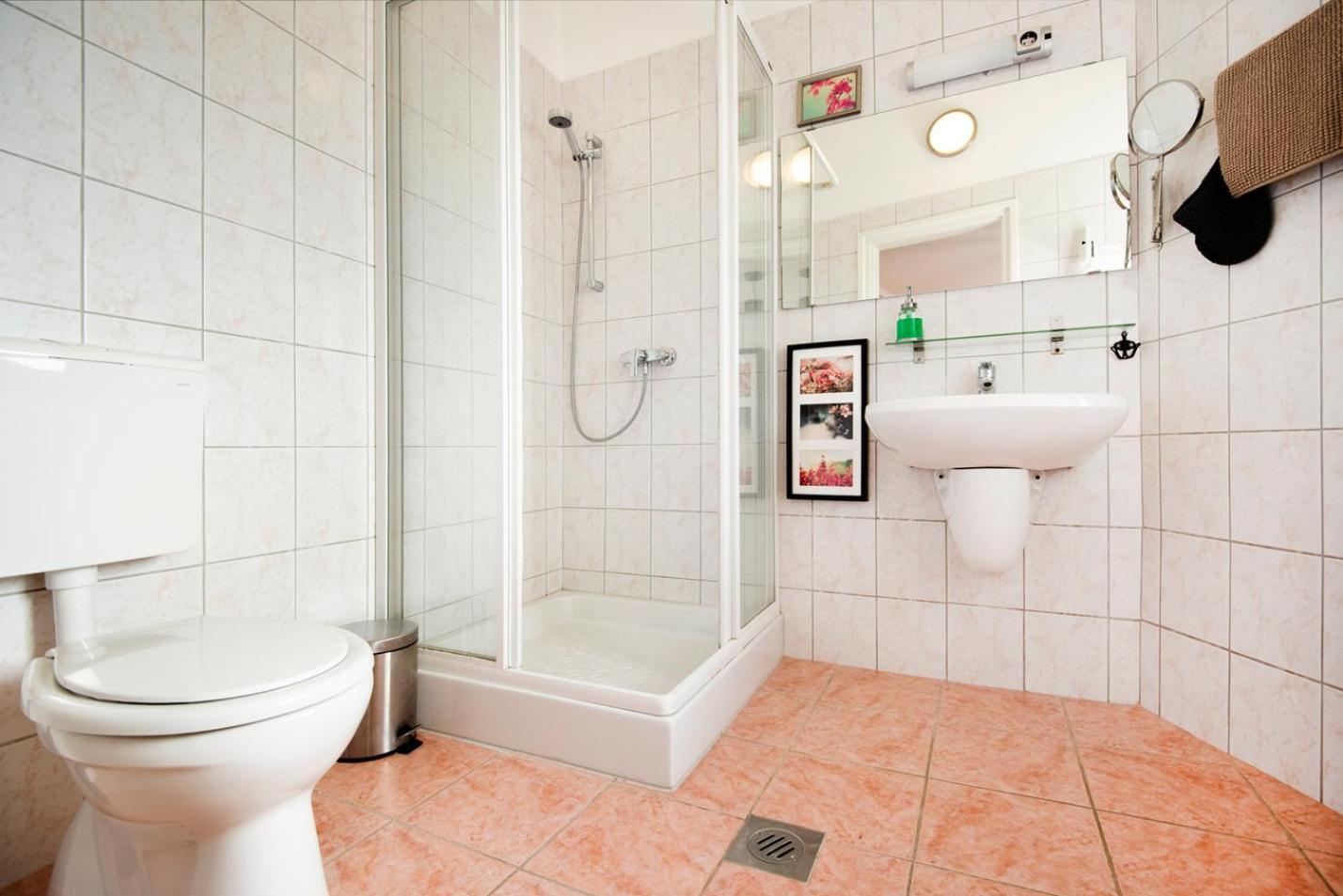 Hotel Kostel Panzio Kesztolc Zewnętrze zdjęcie