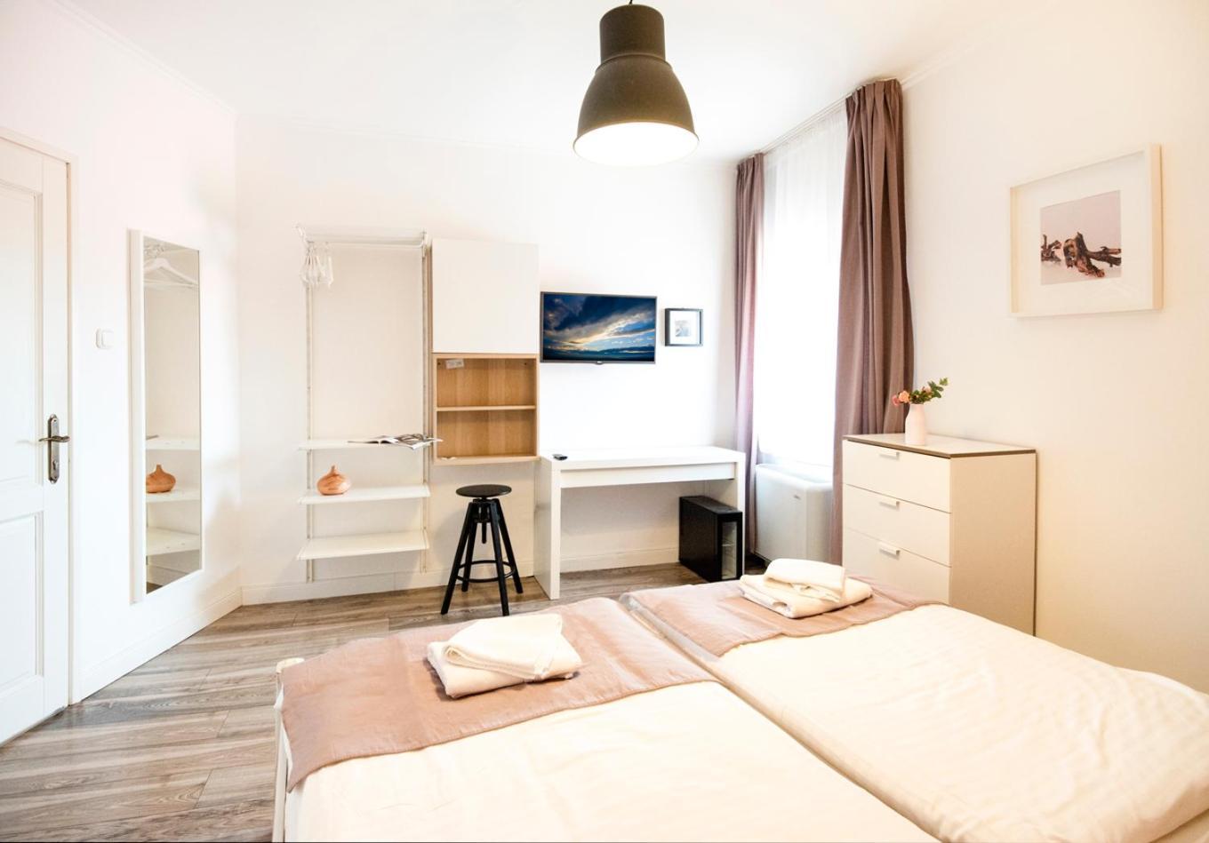 Hotel Kostel Panzio Kesztolc Zewnętrze zdjęcie