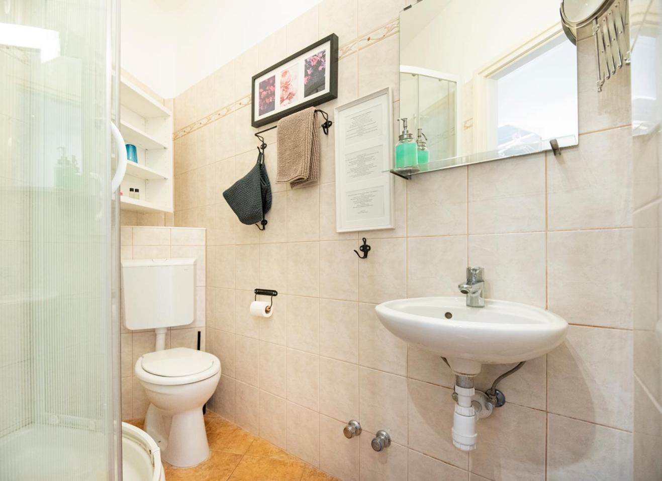 Hotel Kostel Panzio Kesztolc Zewnętrze zdjęcie