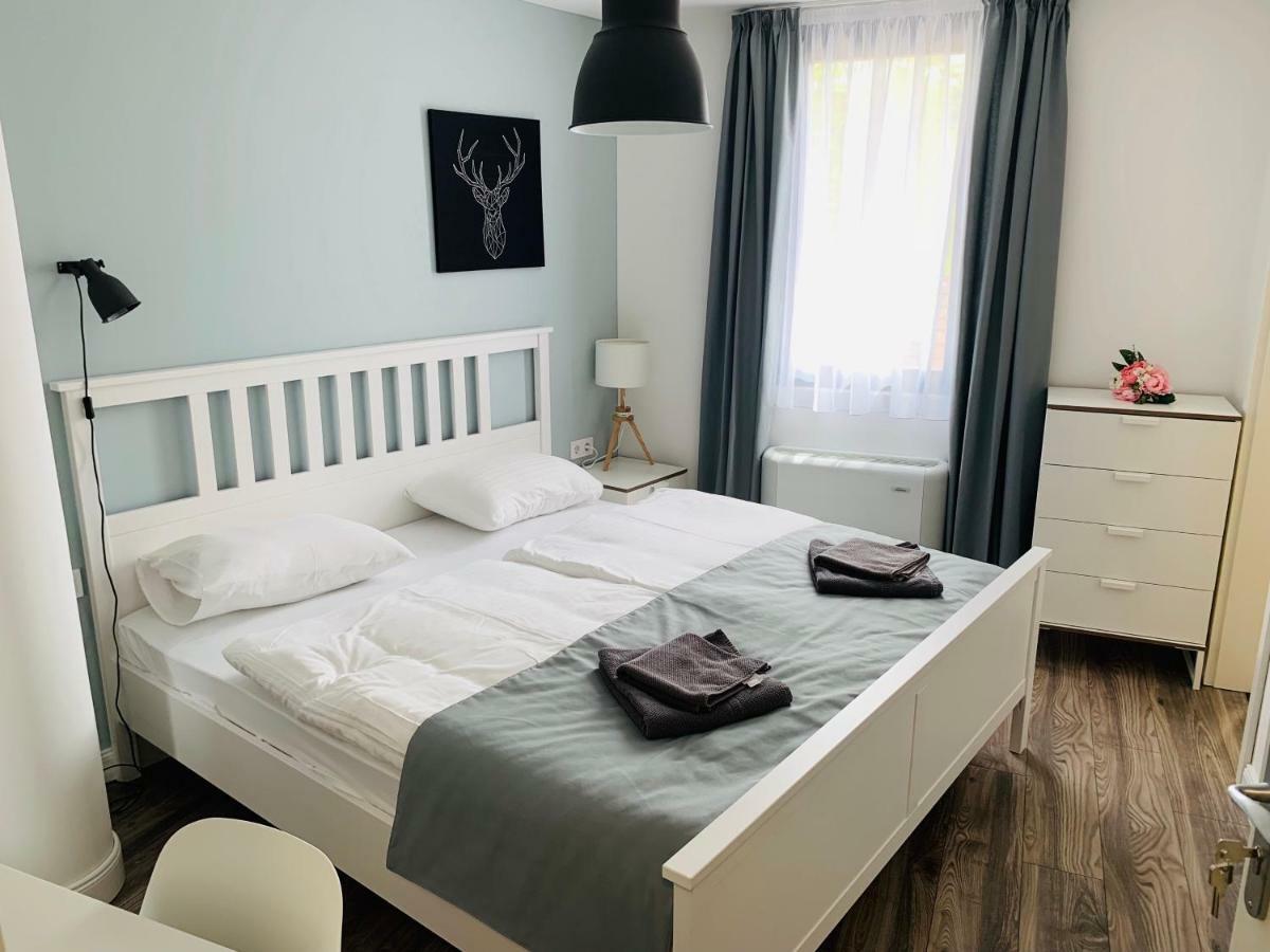 Hotel Kostel Panzio Kesztolc Zewnętrze zdjęcie